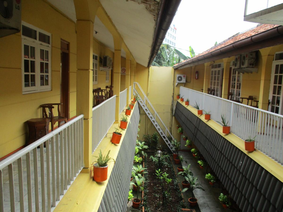Hotel Tugu Asri Jakarta Exterior photo